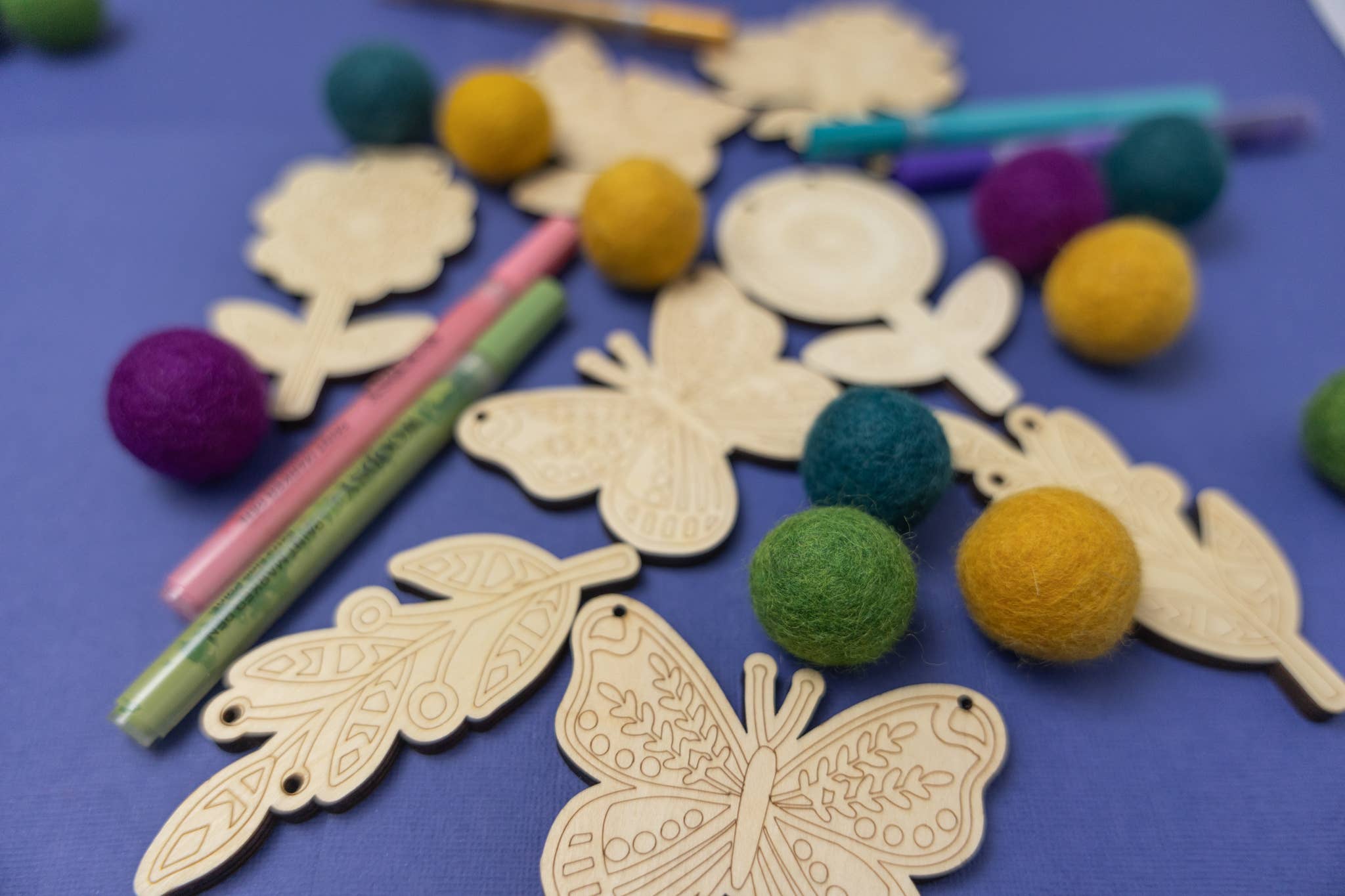 DIY Craft Kit - Folksy Flower Garland