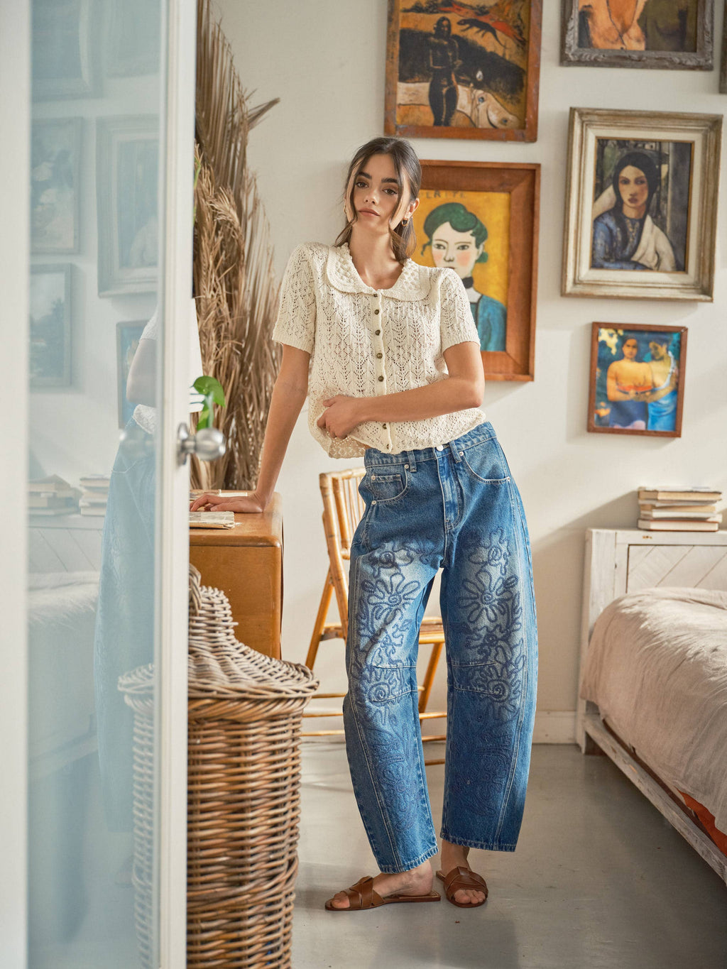 EMBROIDEREDBARREL PANTS