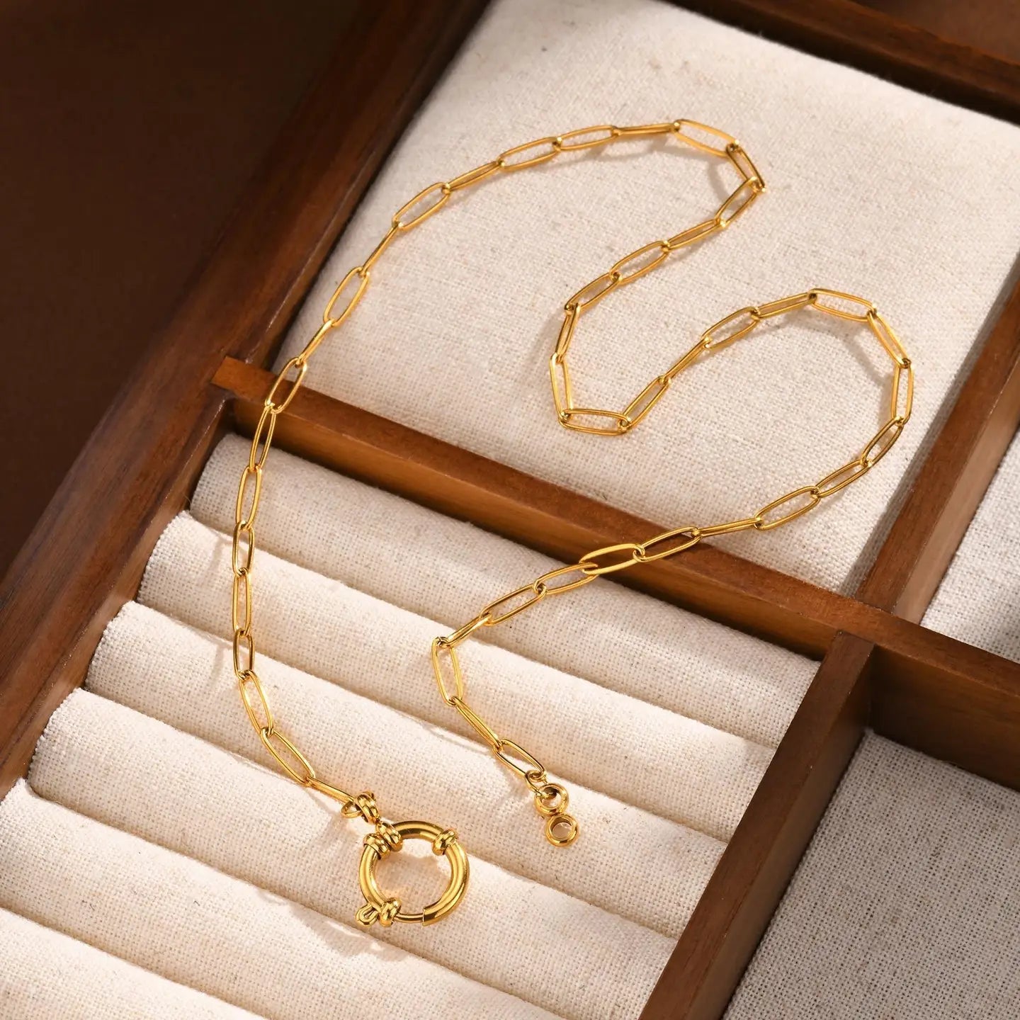 Circle Link Chain Necklace