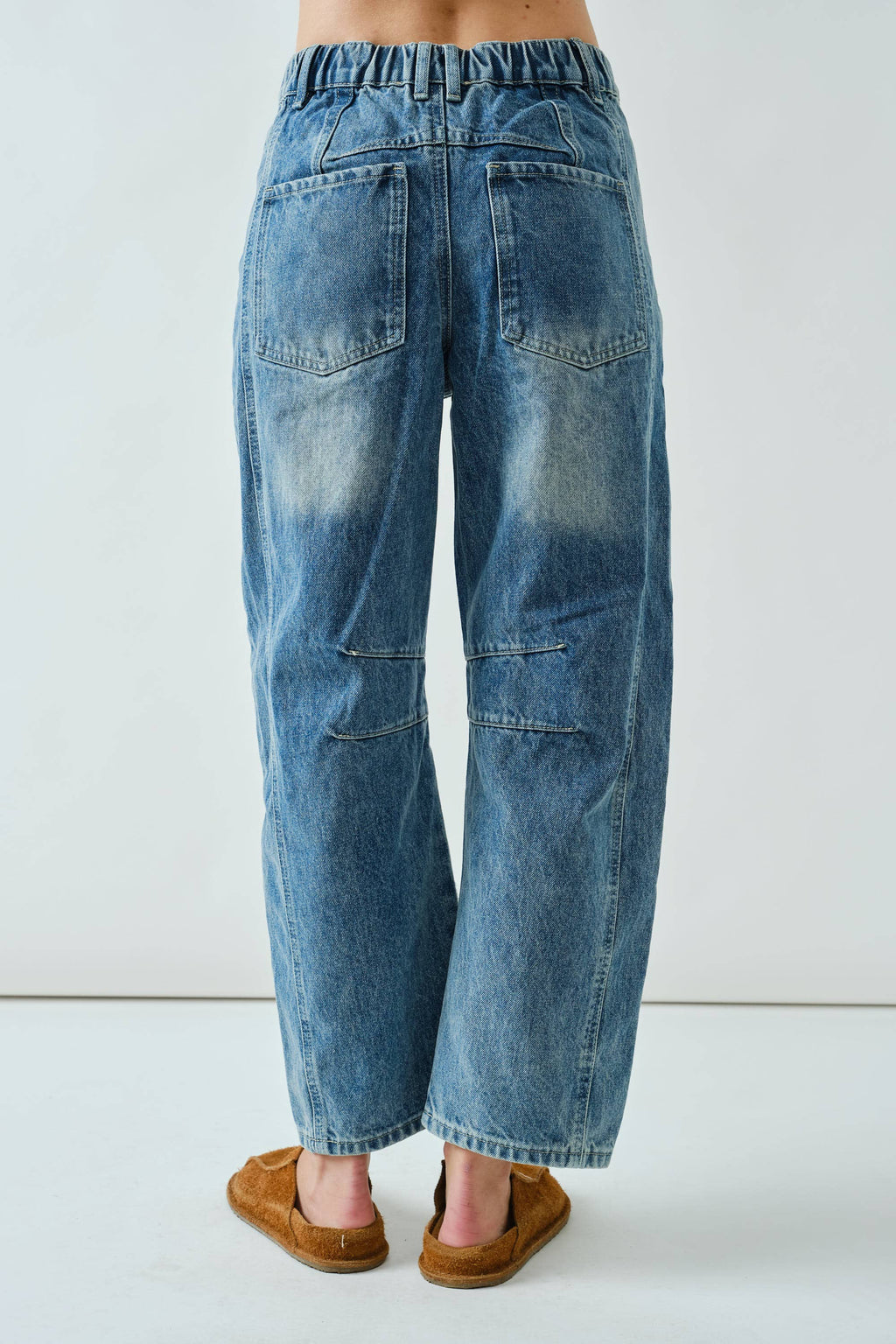 EMBROIDEREDBARREL PANTS