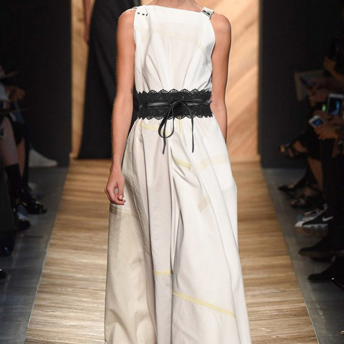 Elegant Lace Wide Waistband