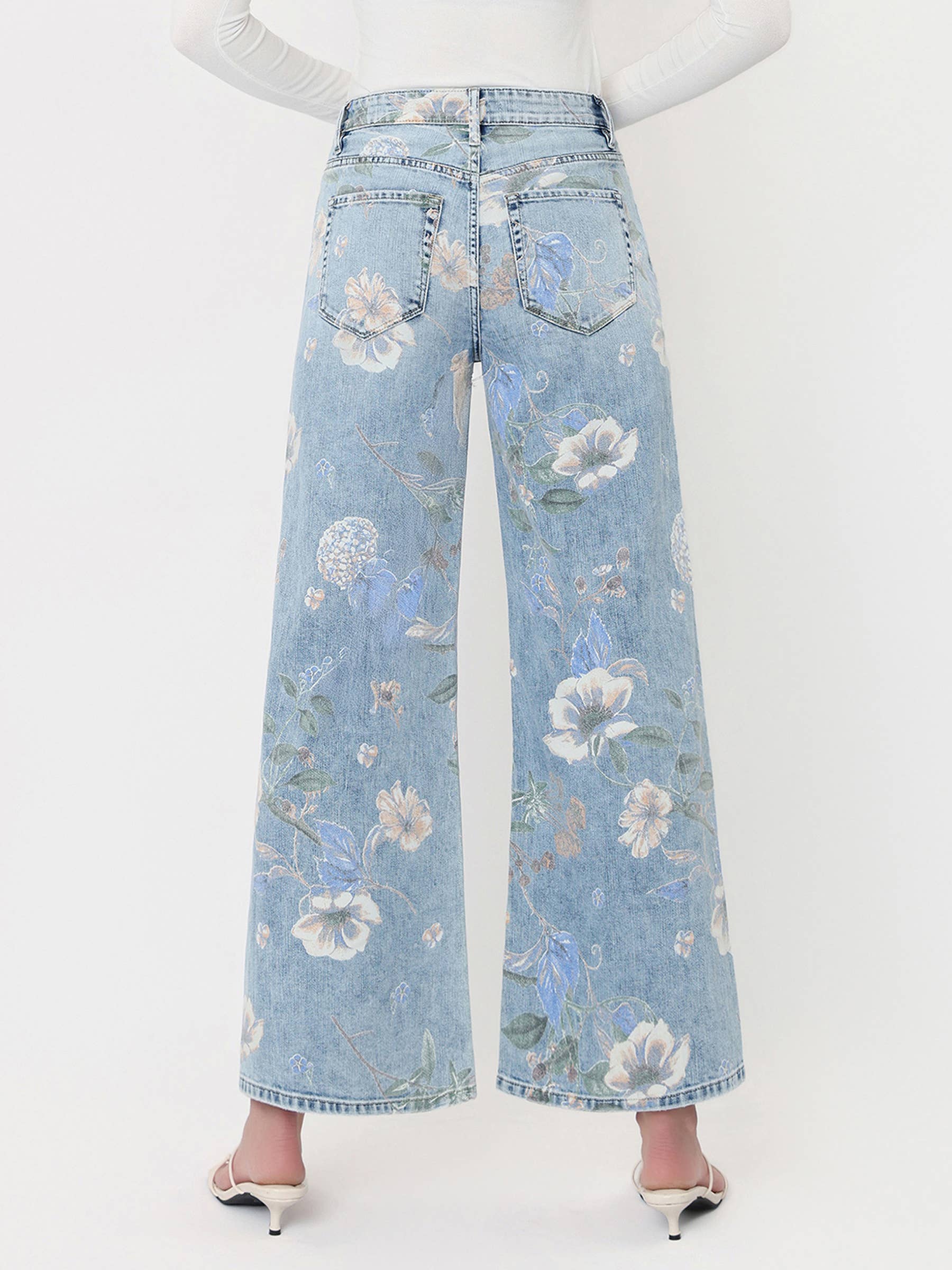 HIGH RISE FLORAL JEANS
