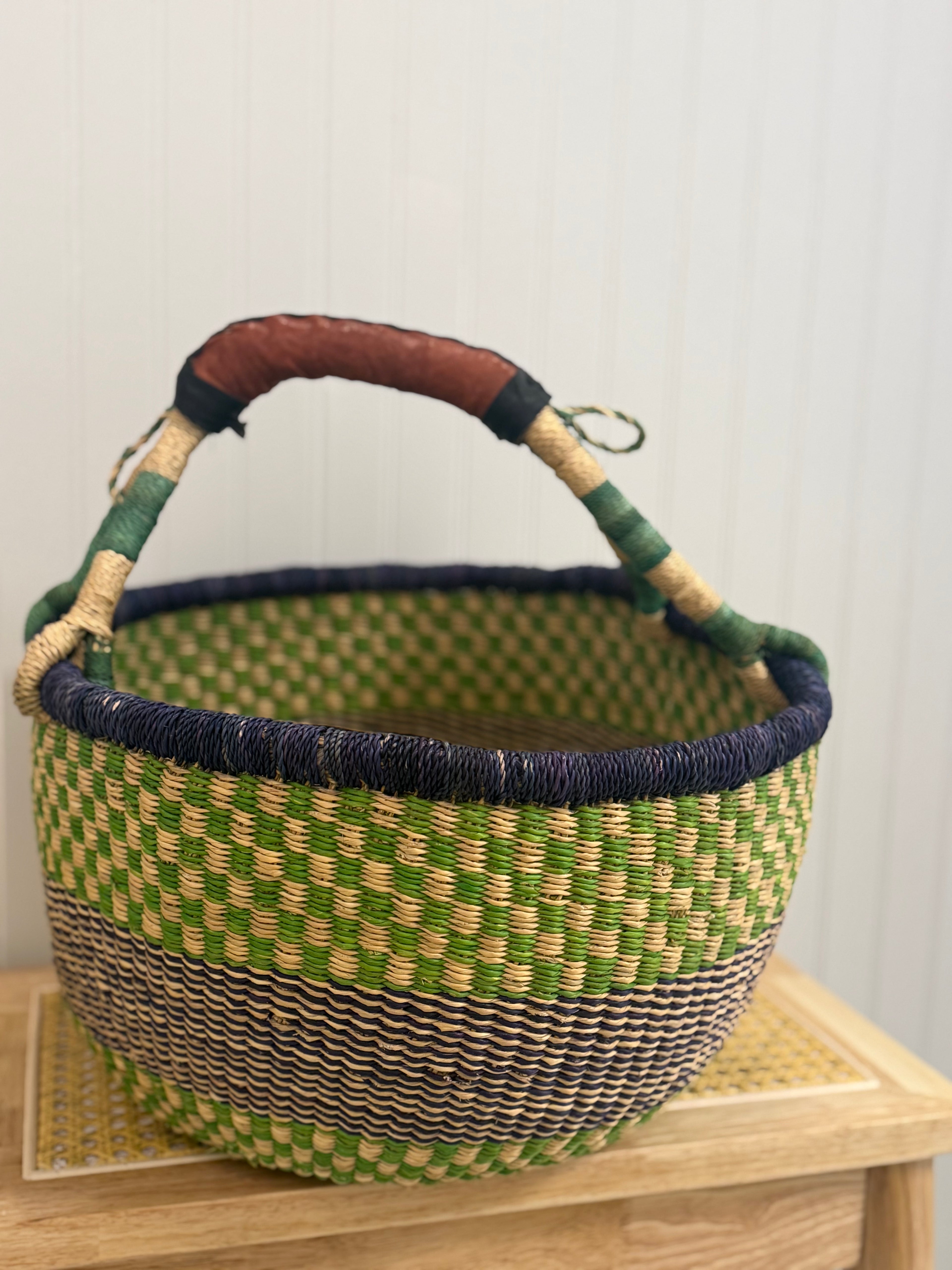 Shopper Straw Basket