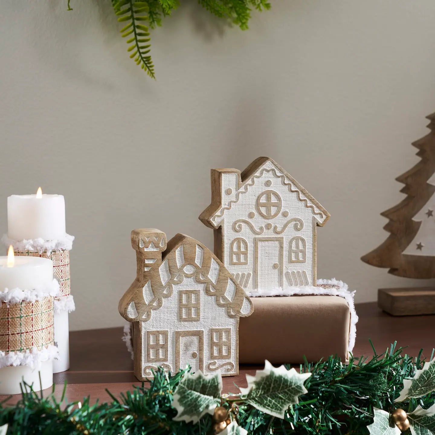 Candy Cane Lane Wooden Houses Set of 2.