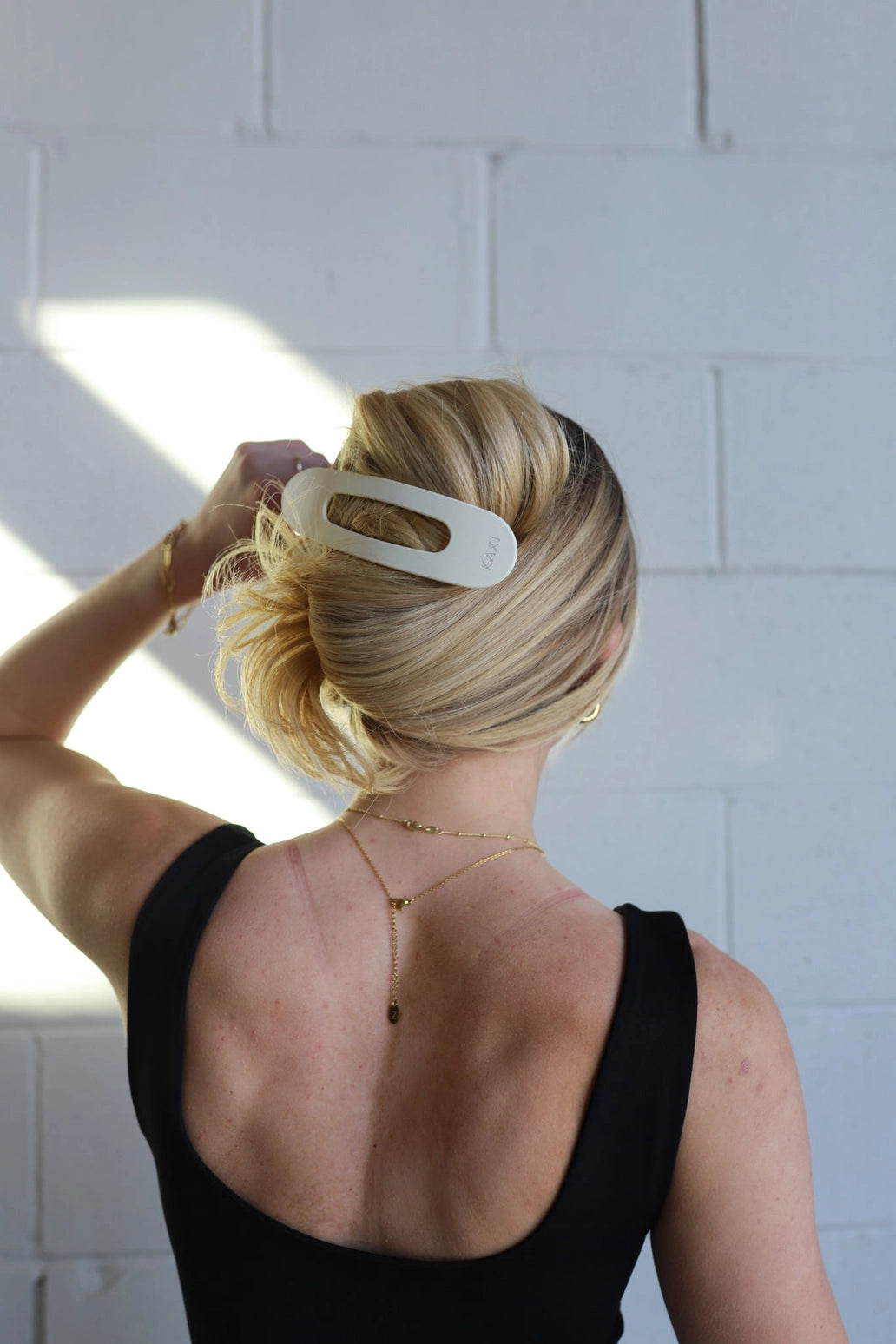 Oversized Lay Down Claws